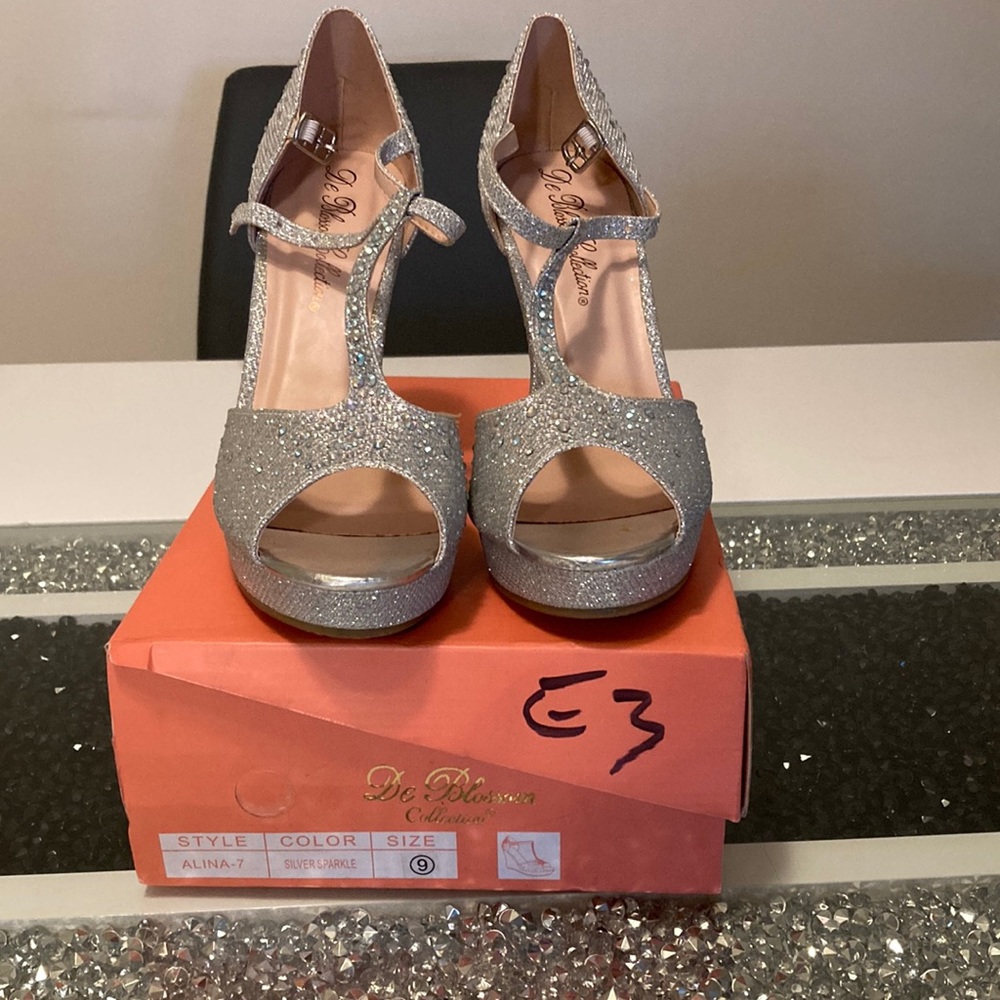 De Blossom collection Silver Sparkle t-strap wedge sandal